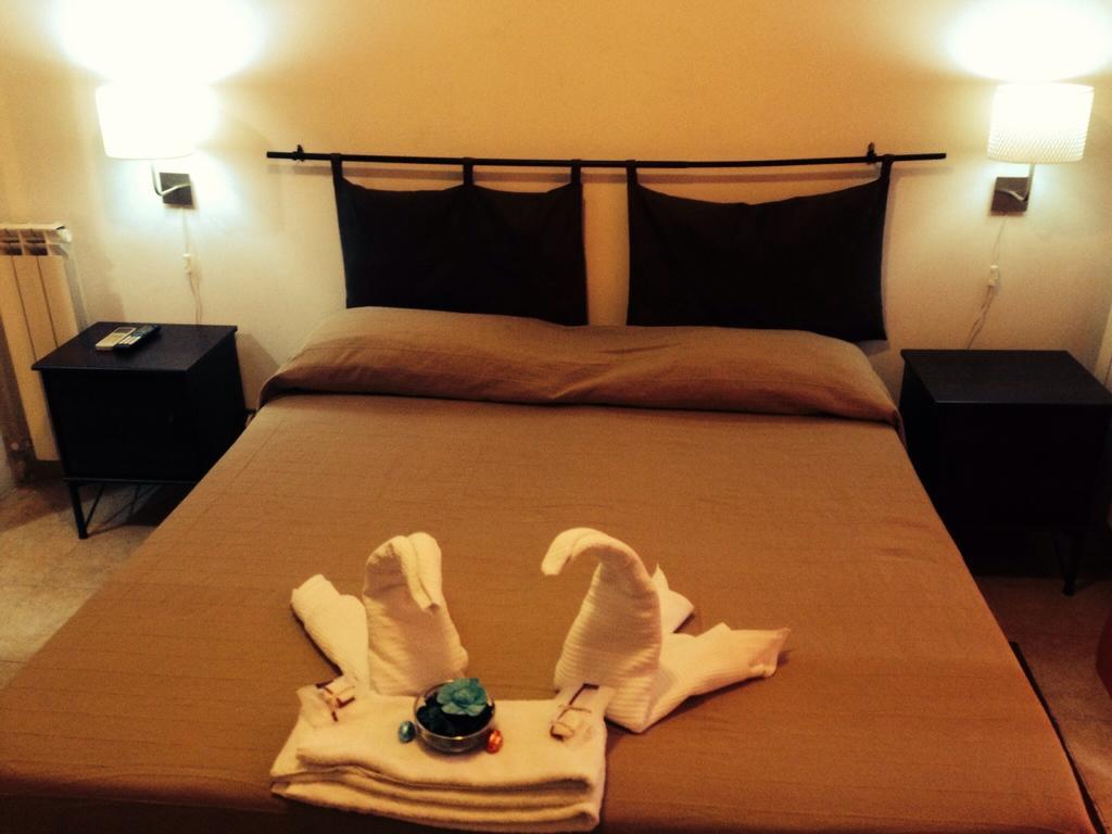 Le Charme House 2 Bed & Breakfast Rome Exterior photo